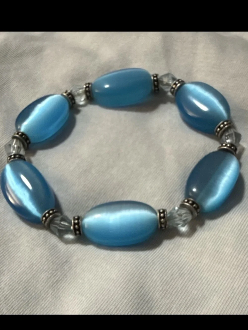 Blue Cats Eye Oval Glass Beaded Stretch Bracelet, No Clasp, Silver-Tone Spacers